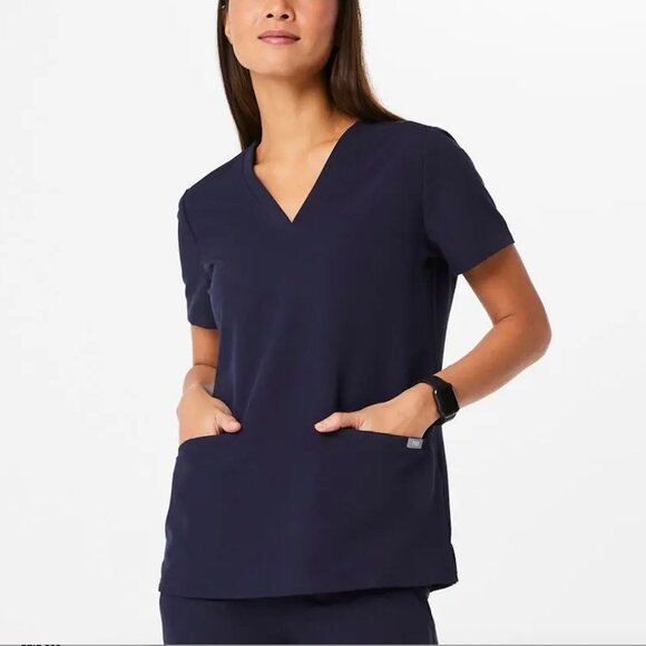 Figs Casma Three-Pocket Scrub Top - Picture 1 of 2